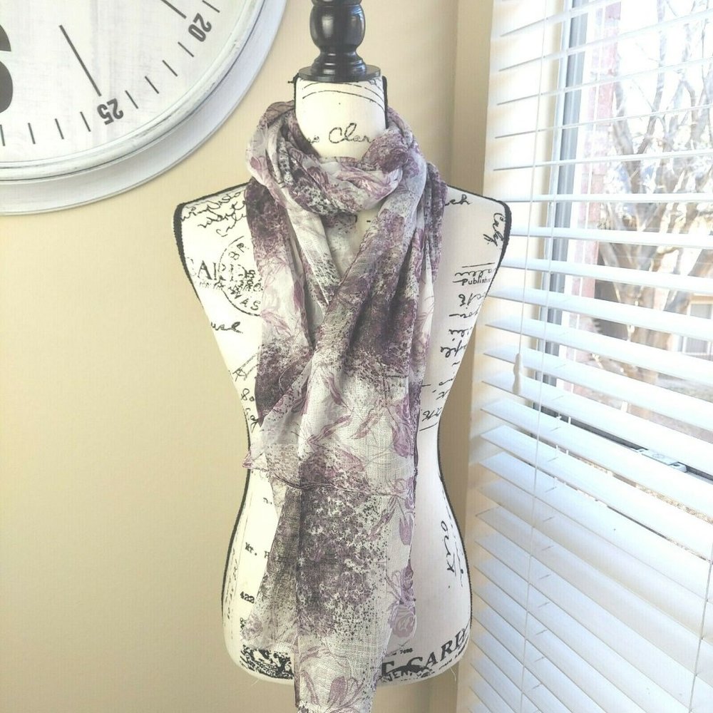 Coldwater Creek Scarve women one Size gauze puerple white